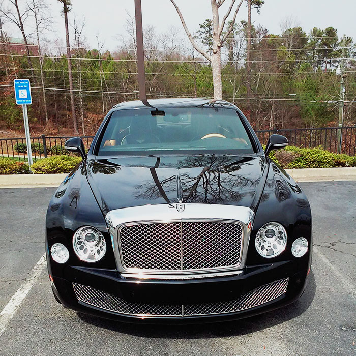 front picture of Bentley Mulsanne